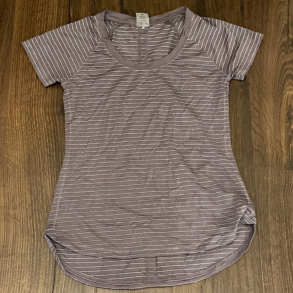 Calia Carrie Underwood Activewear Tee Striped Stretch Short Sleeve